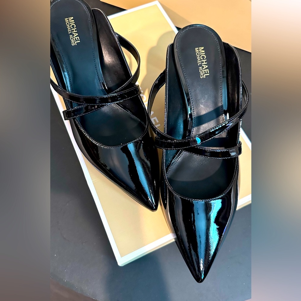 MICHAEL Michael Kors Black Patent Heels